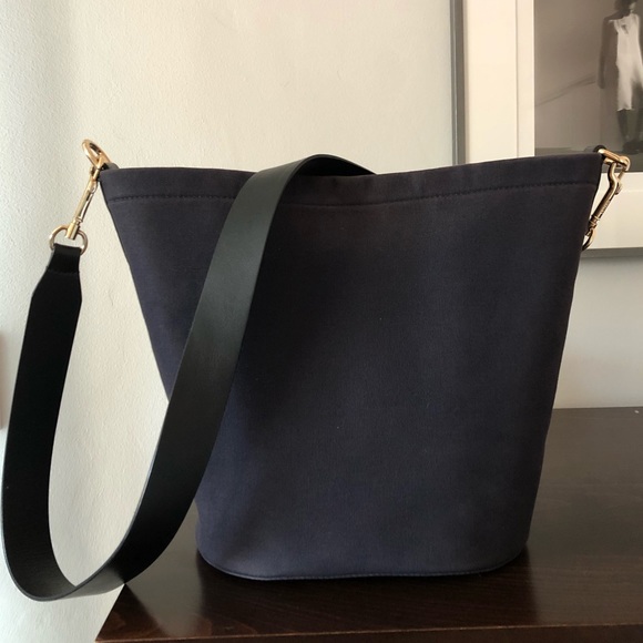 Cuyana Handbags - Cuyana Canvas Bucket Bag